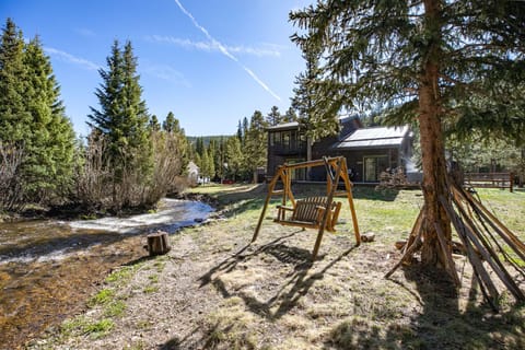 Cabin on The Blue an On the River Private Home with a Hot Tub and Views House in Blue River