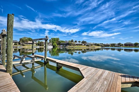 Palm Coast Home Pool, Lanai and Private Dock! House in Palm Coast