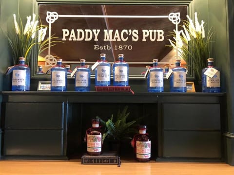 Paddy Mac's Self Catering Holiday Bar House in Leitrim, Co. Leitrim, Ireland