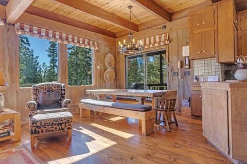 3 Story Cabin Overlooking Lake #318 Haus in Bear Valley
