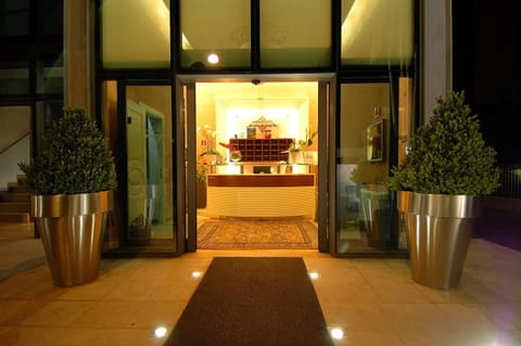 Night, Lobby or reception