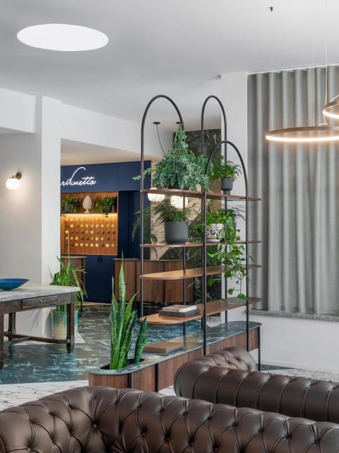 Decorative detail, Seating area