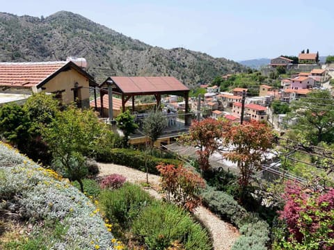 Property building, Patio, Garden, Garden view