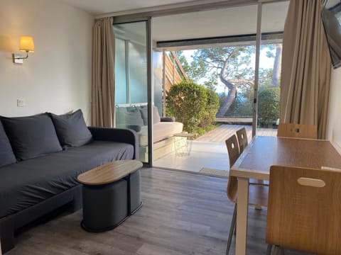 Costa Plana apartment 528 (3km from Monaco) Condo in Cap-d'Ail