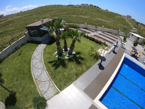 Bird's eye view, Garden view