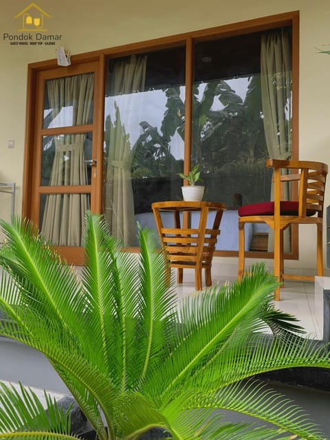 Pondok Damar Guest House Bed and Breakfast in North Kuta