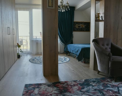 Seating area, Bedroom