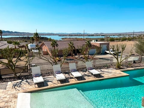 Luxury Estate in Prime Location w Panoramic views of Lake Havasu Casa in Lake Havasu City