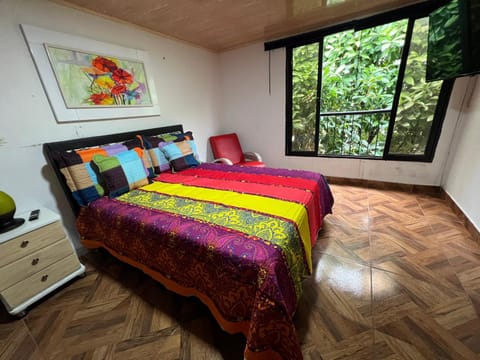 JORDAN 301 ENONOMICO APARTAMENTO BIEN UBICADO, CAPACIDAD 6 PERSONAS, Apartment in Ibagué