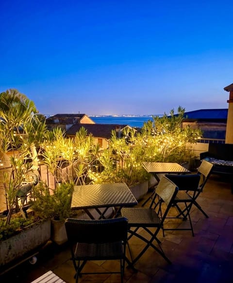 Property building, Natural landscape, View (from property/room), Balcony/Terrace, Balcony/Terrace, Dining area