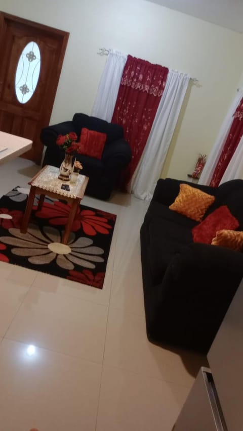 Royal Vybez Vacation Homes Apartment in Saint Catherine Parish