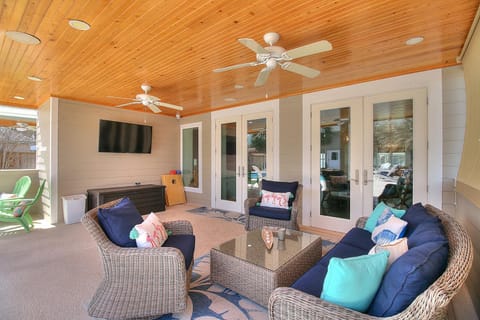 SE831 Huge and Upscale Home with Heated Private Pool in the Heart of Port A House in Port Aransas