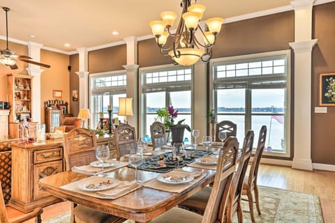Lakefront House with Game Room, Deck and Views! House in Weiss Lake
