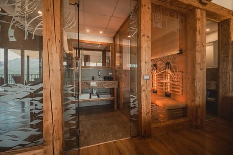 Sauna, Bathroom