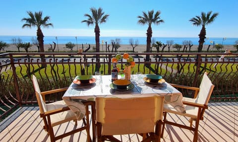 Balcony/Terrace, Balcony/Terrace, Beach, Sea view