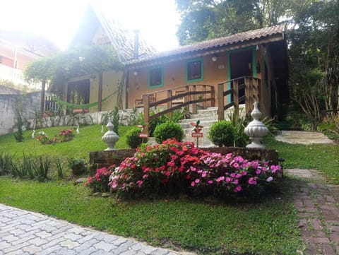 Casa Aconchegante na serra. Chalet in Santo Antônio do Pinhal