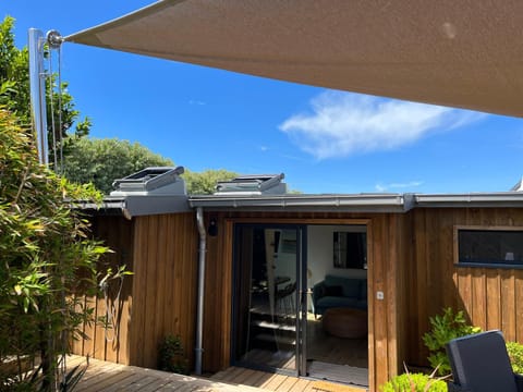 Lodge LE CABANON accès direct plage ! House in La Turballe