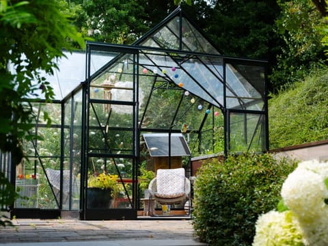 Garden, Balcony/Terrace