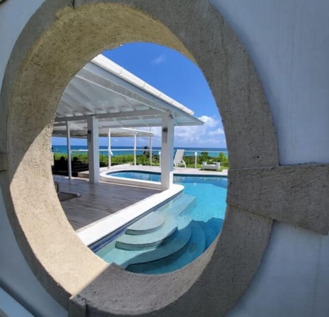 Unique Rare Villa! Retreat Style, Full Sea Views With Private Pool & Hot Tub! villa Chalet in Christ Church