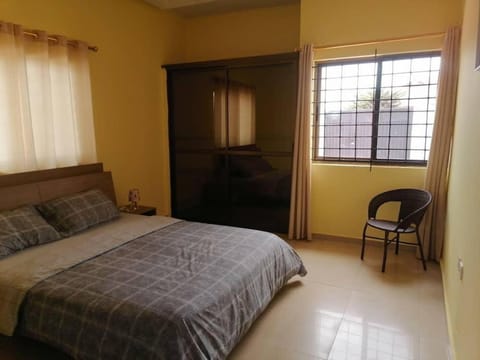 Cheerful and spacious 1-bedroom house Apartment in Kumasi
