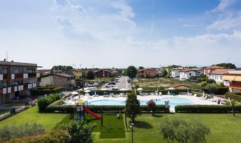 Balcony/Terrace, Garden view, Pool view