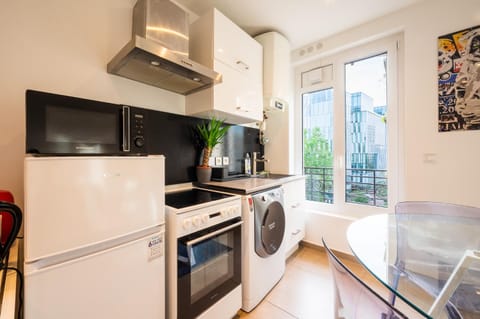 Charming appartment in porte de clichy Apartment in Clichy