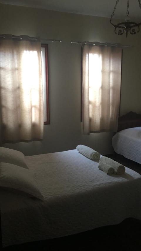 CASA RAIZ cama, café e prosa Bed and Breakfast in Ouro Preto