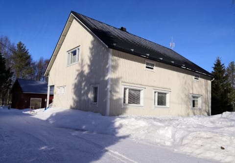 Property building, Winter