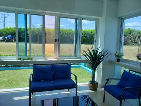 Living room, Garden view