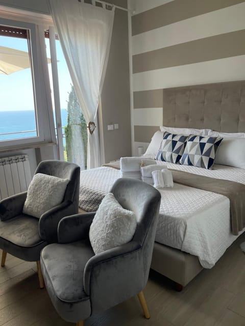 Bedroom, Sea view