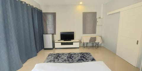 TV and multimedia, Bedroom