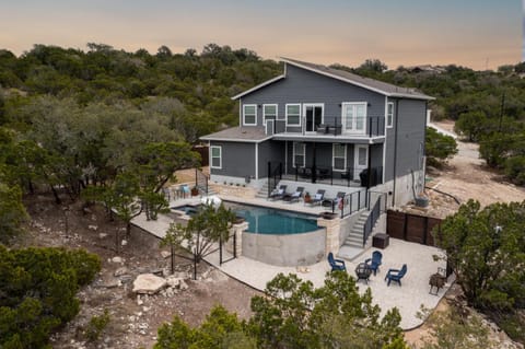 Property building, Pool view, Swimming pool