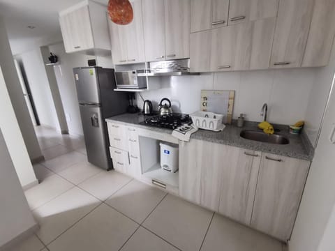 Kitchen or kitchenette, dishwasher, minibar, stove