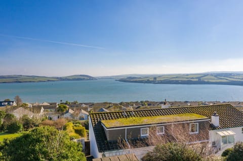 Beau Vista Ground Floor Apartment House in Padstow
