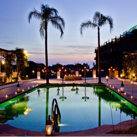 Swimming pool, Sunset