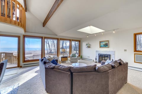 Lake Michigan Home with Private Beach and Deck! House in Door County