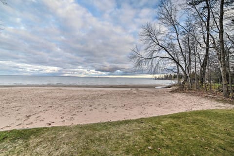 Lake Michigan Home with Private Beach and Deck! House in Door County