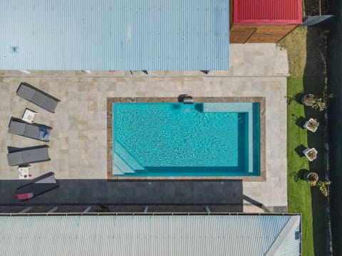 Villa Lyjade, 4 CH, piscine, vue mer Chalet in Sainte-Luce