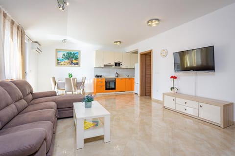 Villa Ana for 12 persons with private saltwater Pool Villa in Istria County