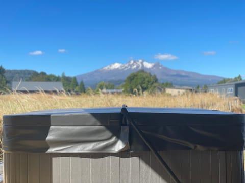 Hot Tub, Mountain view