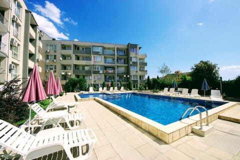 Green Dream 3 Rooms Apartment Butterfly Condo in Sunny Beach