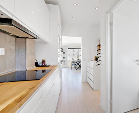 Kitchen or kitchenette, minibar, oven, pet friendly, stove