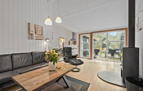 Nice Home In Vejers Strand With Sauna Casa in Vejers