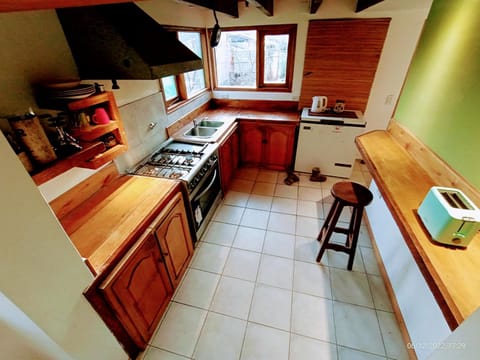 Kitchen or kitchenette, pet friendly, toaster