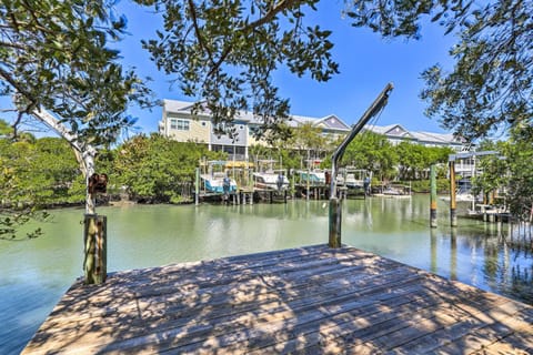Tropical Waterfront Home Central Location! House in Indian Rocks Beach
