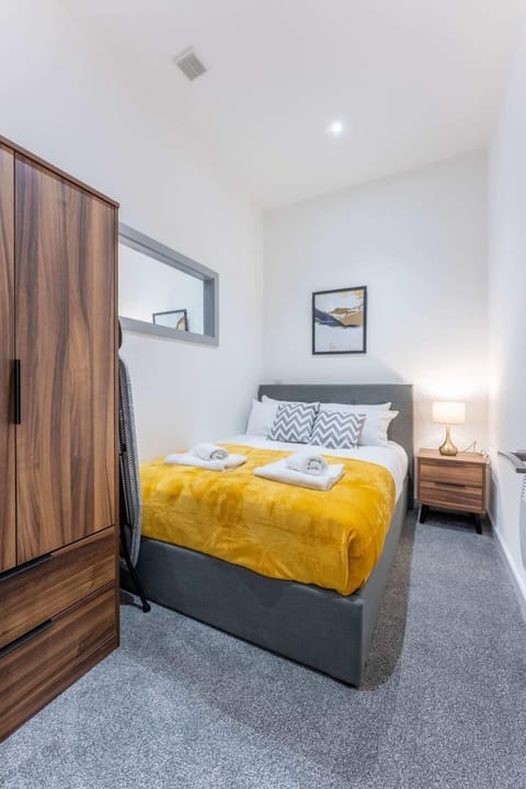 Modern 1 Bedroom Apartment in Dudley Apartment in Stourbridge