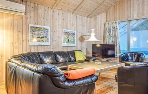 Amazing Home In Blvand With Wifi House in Blåvand