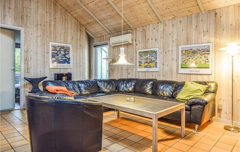 Amazing Home In Blvand With Wifi Haus in Blåvand