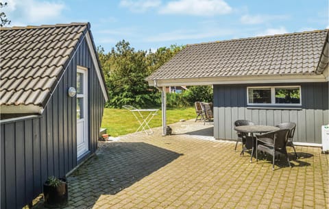 4 Bedroom Gorgeous Home In Oksbl Maison in Henne Kirkeby