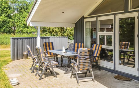4 Bedroom Gorgeous Home In Oksbl Casa in Henne Kirkeby